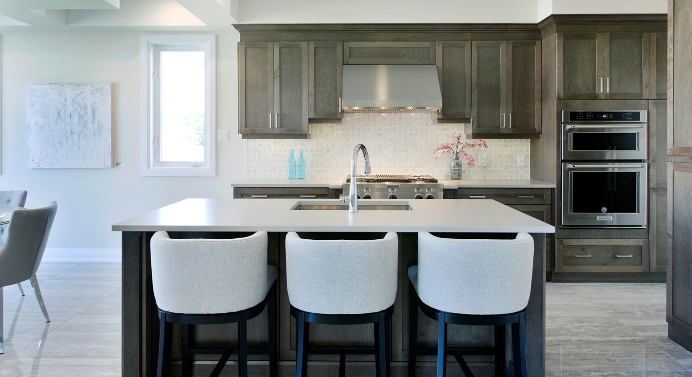 kitchen renos dark cupboards